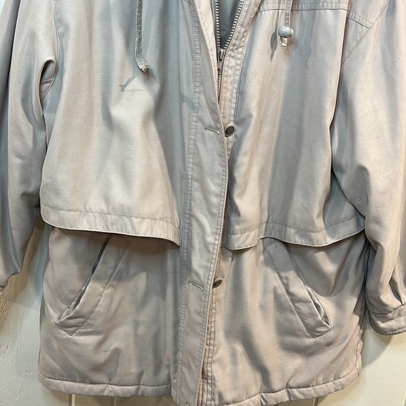 Talbots Fully Lined Jacket w Fur lined hood light tan - Picture 4 of 9